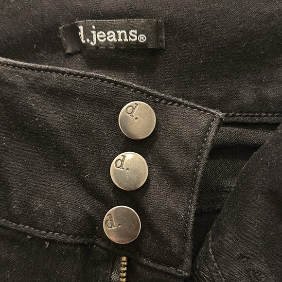 High Rise Jeans 👖✨ - Picture 3 of 6